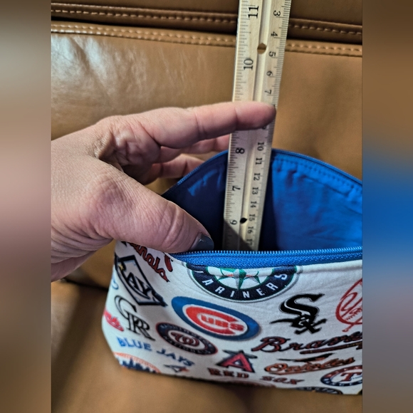 MLB Tradition Cotton Clutch/Makeup Bag - Picture 5 of 8